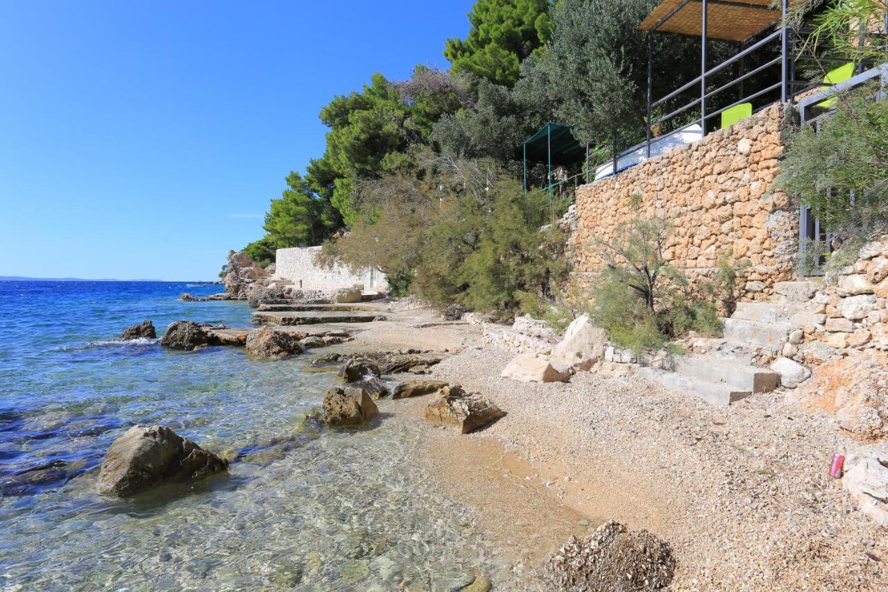 Family Friendly Apartments With A Swimming Pool Stanici, Omis - 18676 外观 照片