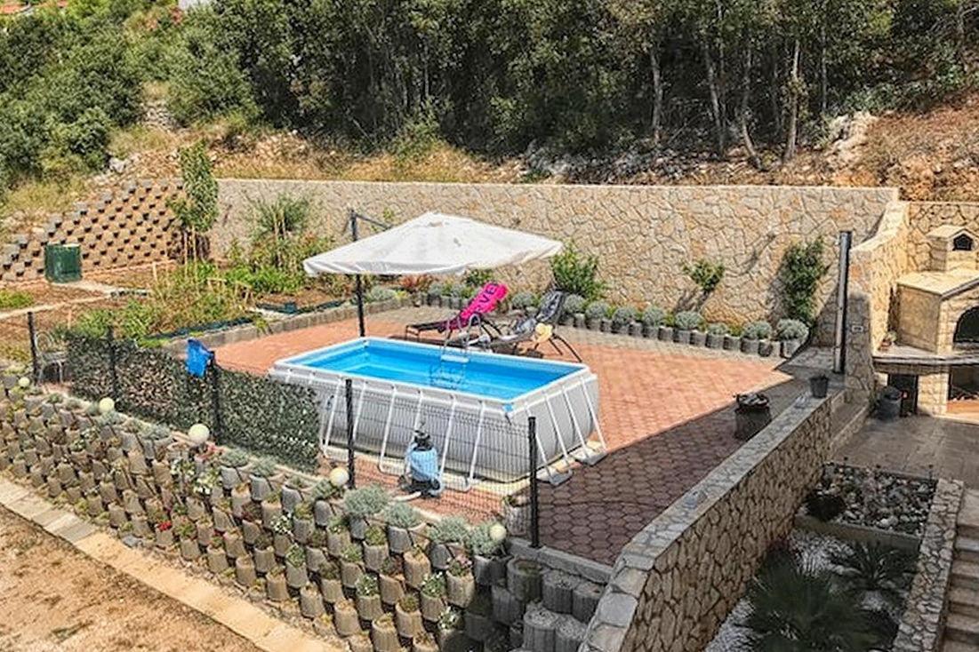 Family Friendly Apartments With A Swimming Pool Stanici, Omis - 18676 外观 照片
